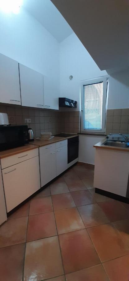 Villa Dobra Family Apartments Vir Luaran gambar