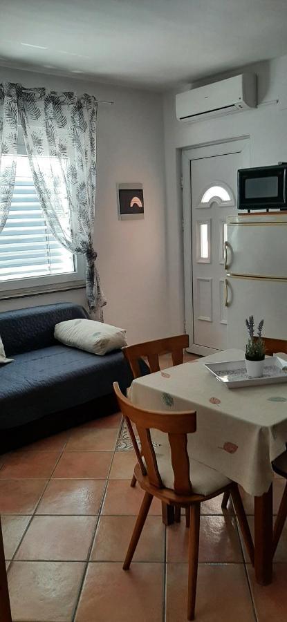Villa Dobra Family Apartments Vir Luaran gambar